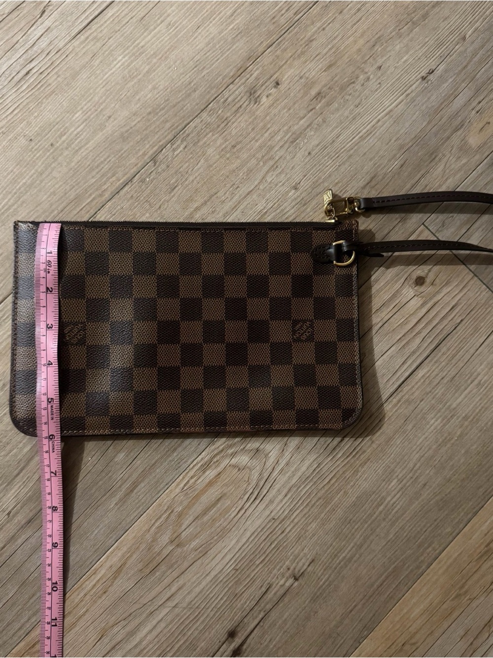 Louis Vuitton wristlet pochette - Picture 11 of 12